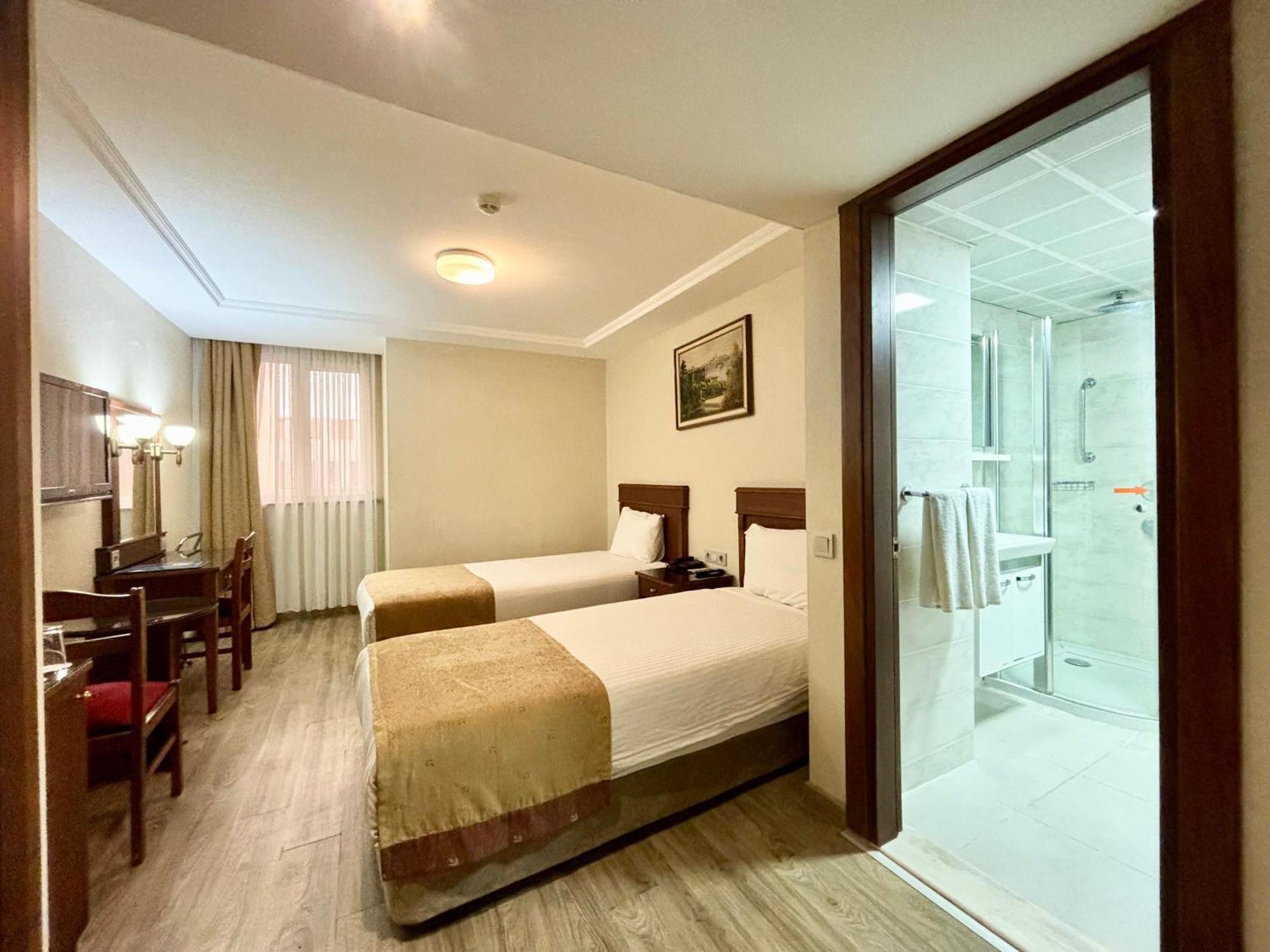 Otel Askoc & 4*