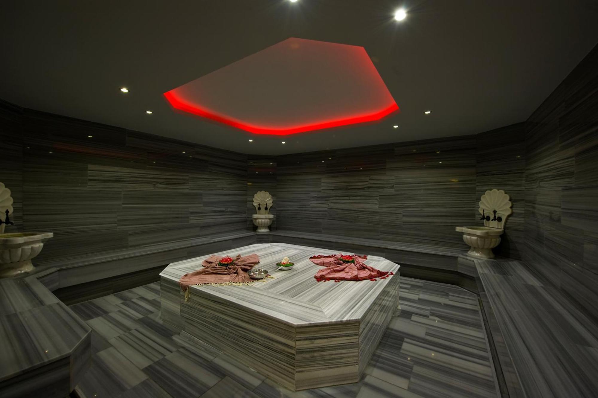 Otel Askoc & 4*