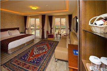 Askoc & Hotel 4*